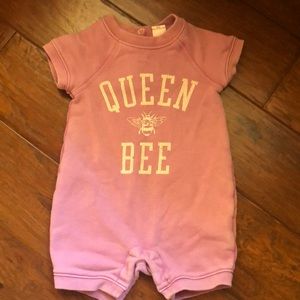 Queen Bee shorts romper